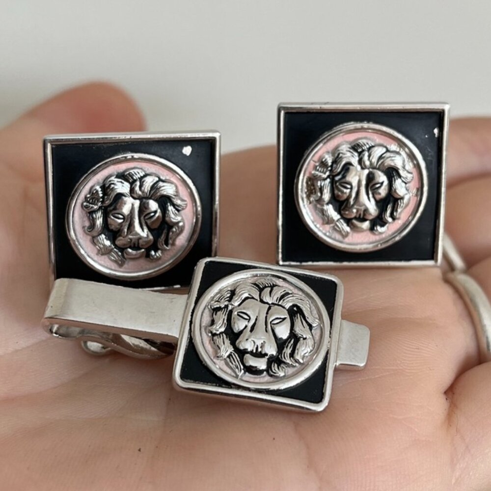 3/$30 🌟 Swank Silver Tone Lion Head Cufflinks & Tie Clip Set - Picture 1 of 6